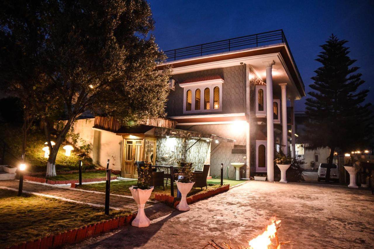 Republika Central Mansehra Exteriör bild