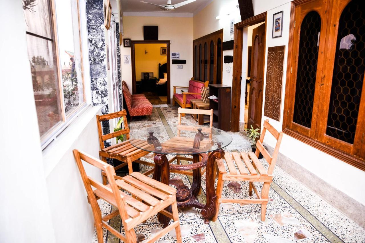 Republika Central Mansehra Exteriör bild
